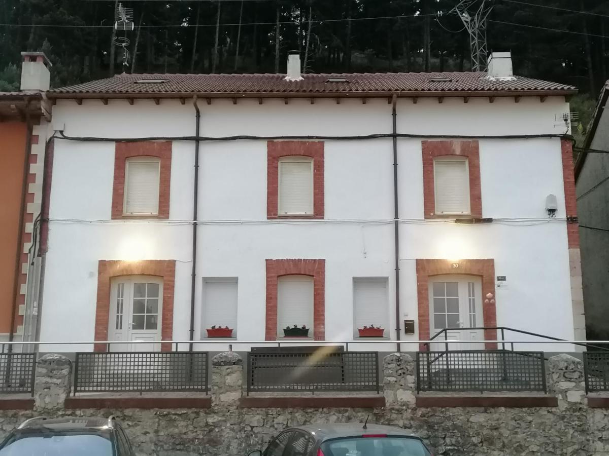 Albergue Cervera De Pisuerga Eksteriør bilde